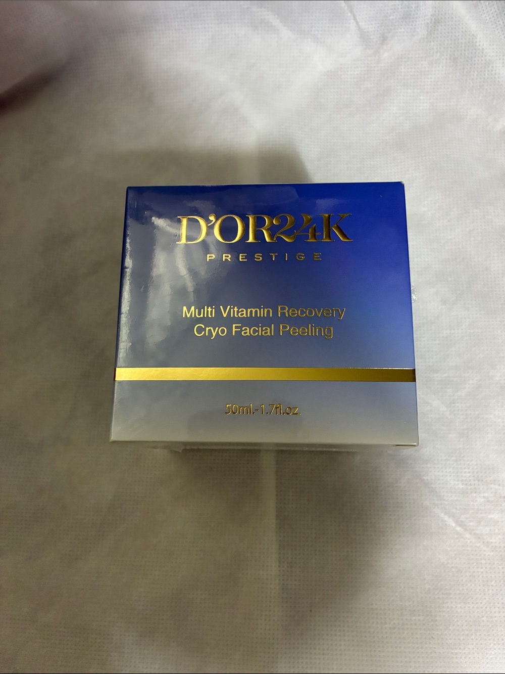 Multi Vitamin Recovery Cryo Facial Peeling - Blue/Gold